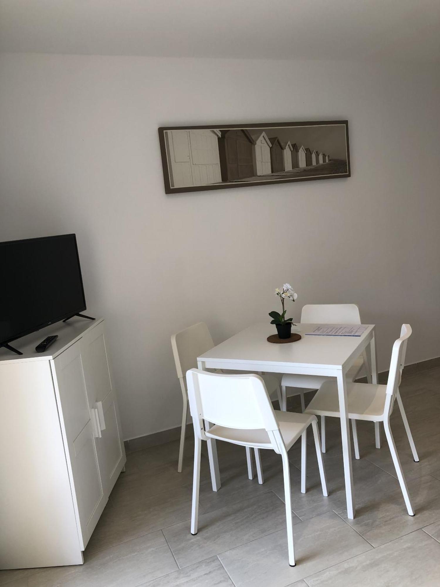 Holidays Hyeres Room photo
